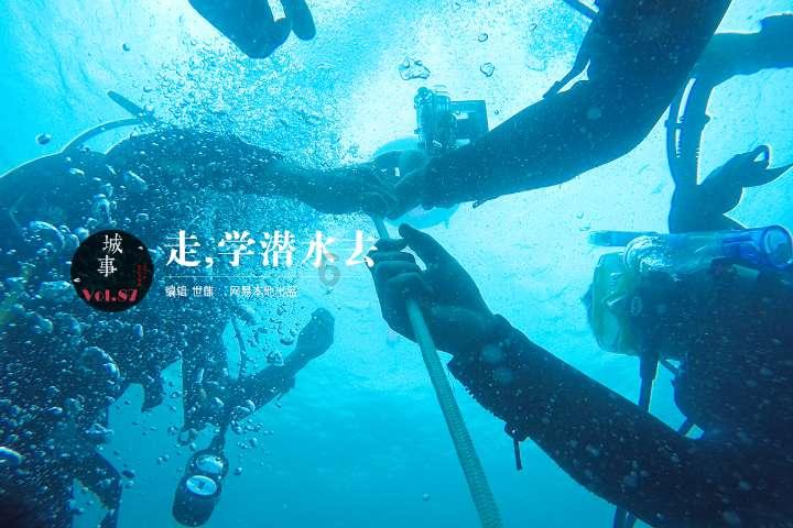 杨钰莹终究是老了,在美颜下看似年轻,但身材却暴露了真是年龄!